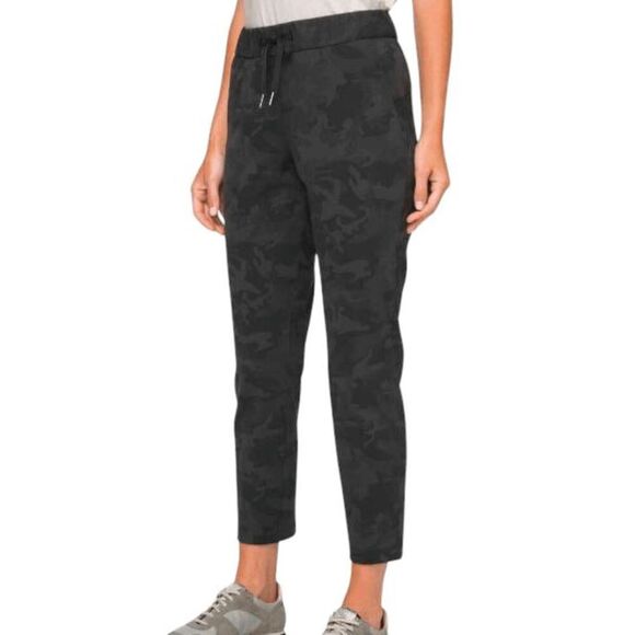 LULULEMON ATHLETICA On The Fly 7/8 Pant Size 6 - Picture 1 of 5